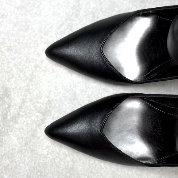 Calvin Klein, Pump, Black Suede, 6M - Picture 2 of 3